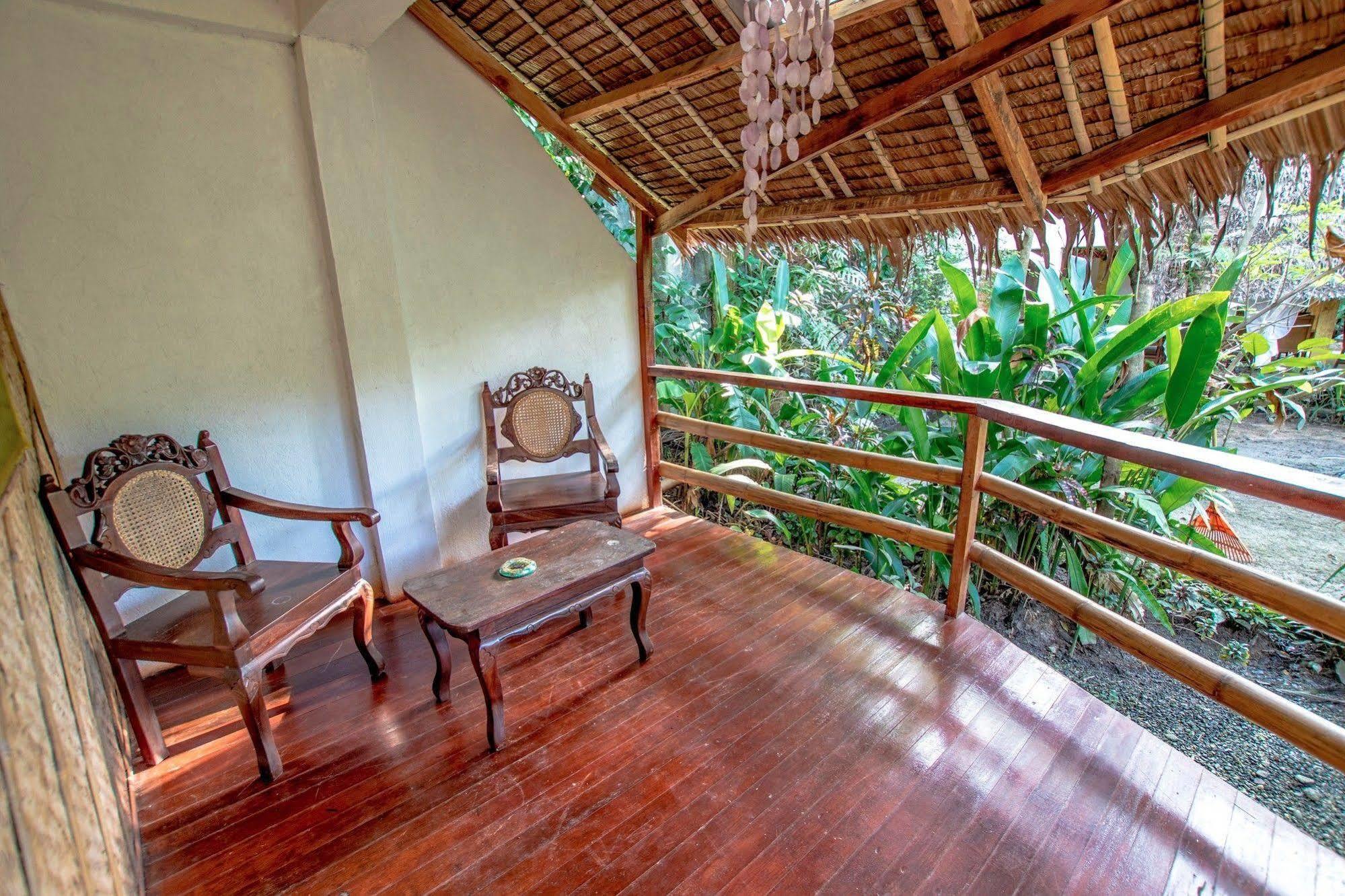 Bamboo Bungalows Resthouse Balabag  Екстериор снимка