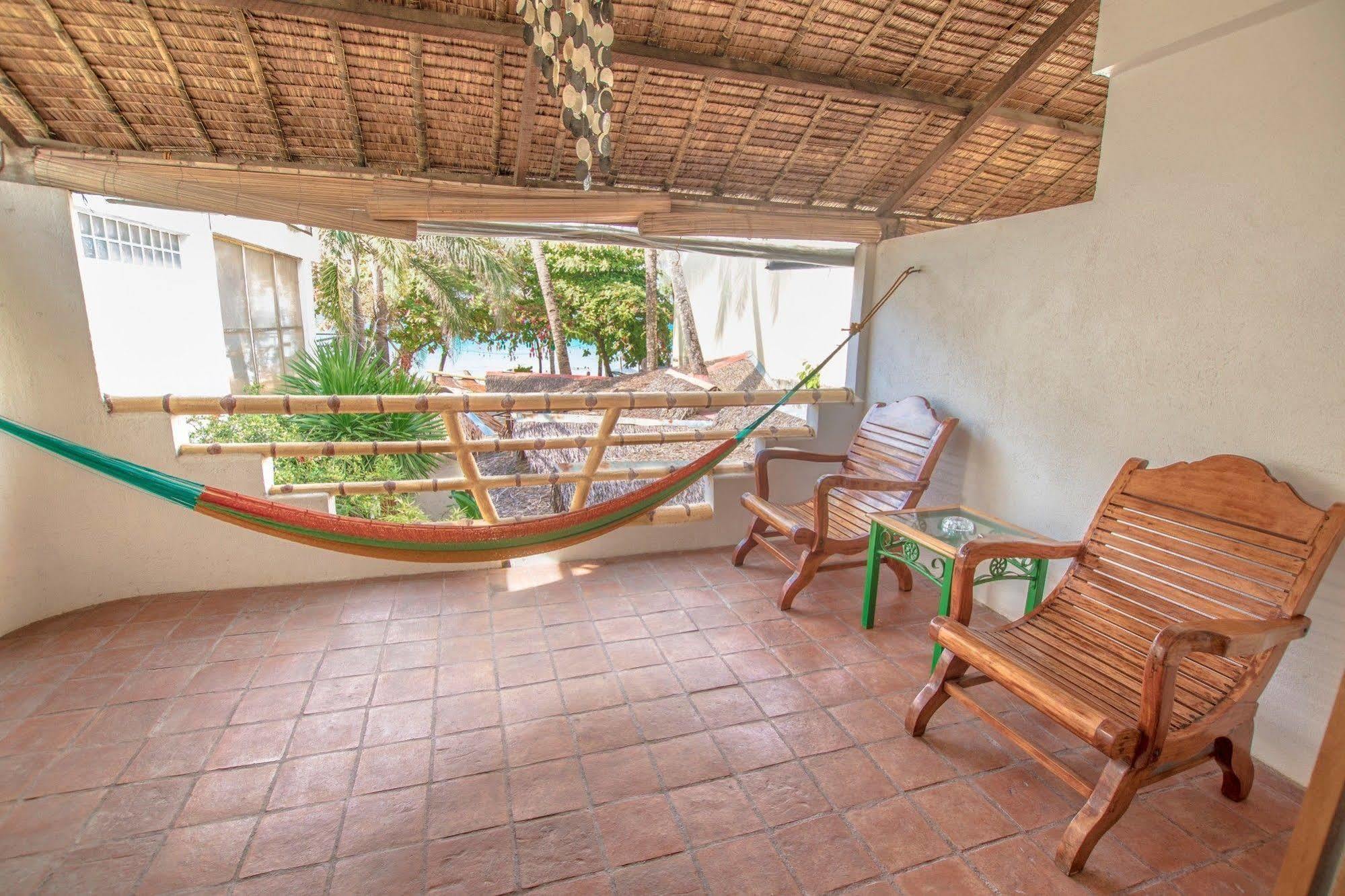 Bamboo Bungalows Resthouse Balabag  Екстериор снимка