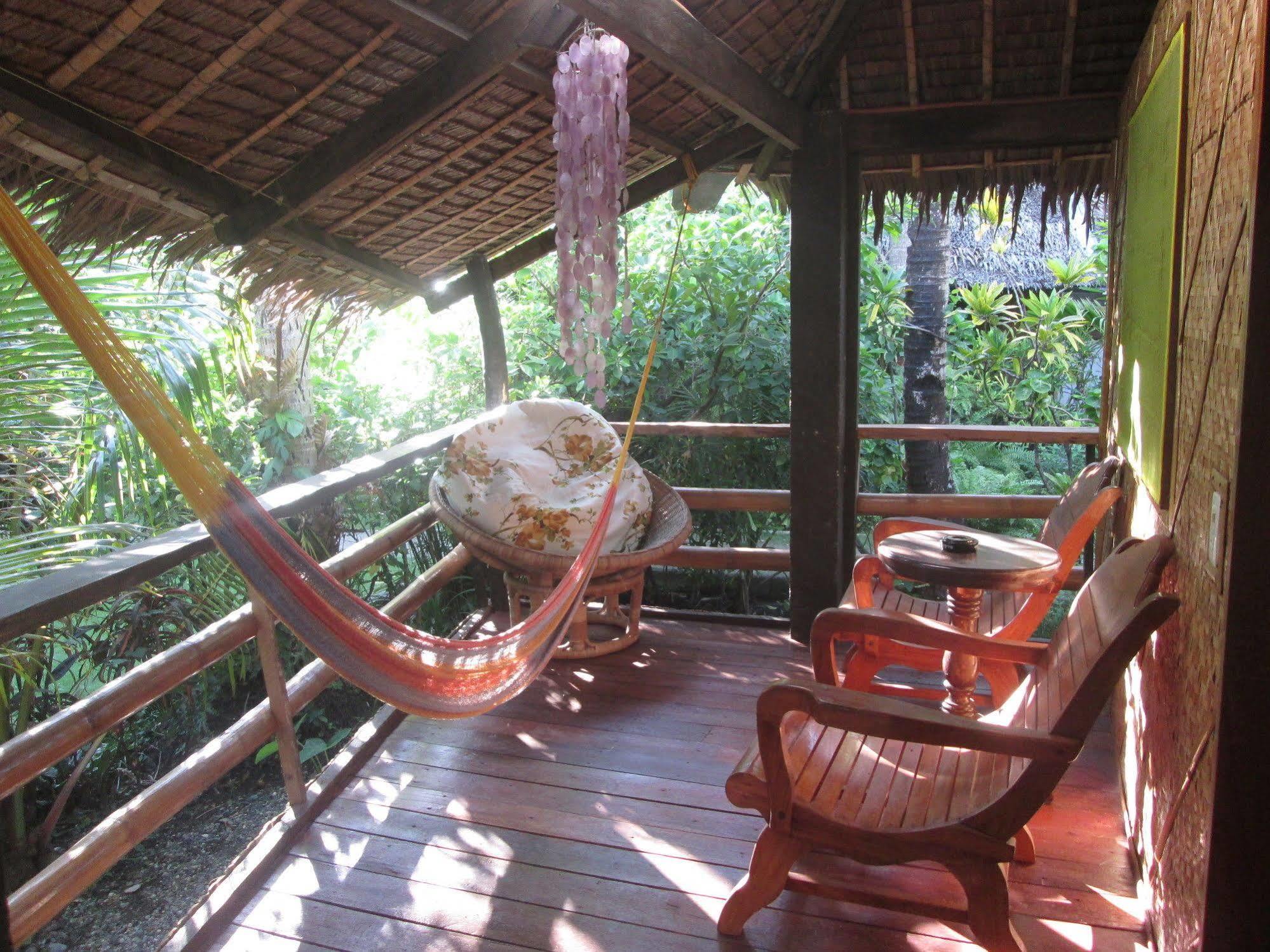 Bamboo Bungalows Resthouse Balabag  Екстериор снимка