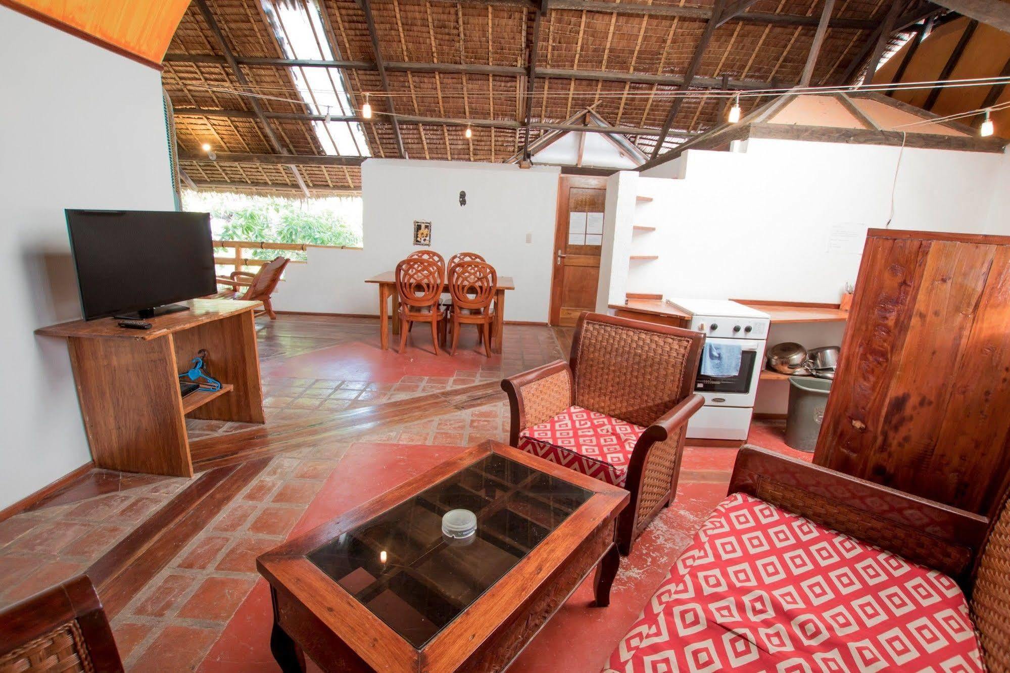 Bamboo Bungalows Resthouse Balabag  Екстериор снимка